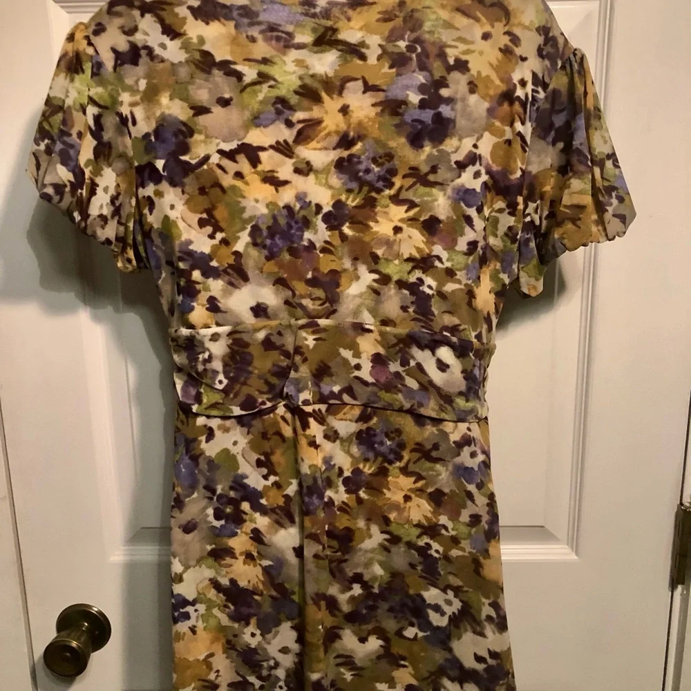 LOFT Multicolor Floral Blouse - Picture 4 of 6